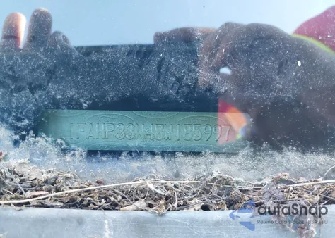 2008 Ford Focus Se/Ses from USA, damaged, VIN 1FAHP33N48W185997